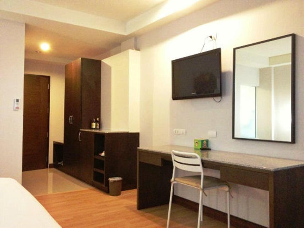 Sinkiat Buri Hotel Satun Room photo
